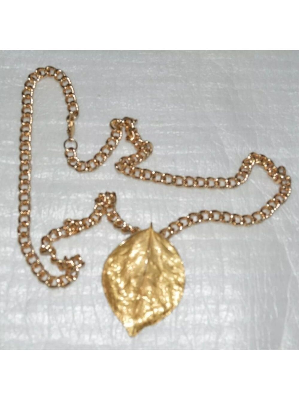Trifari Vintage Leaf Gold Tone Pendant